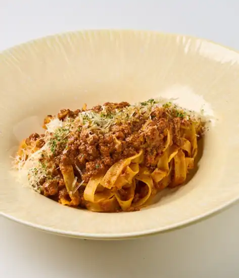 TAGLIATELLE BOLOGNESE