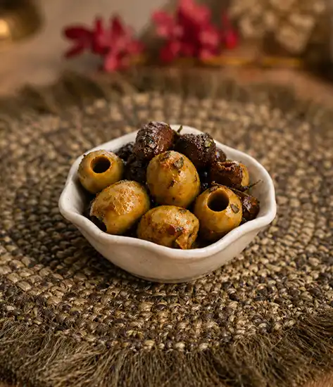 MARINATED OLIVES